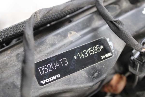 MOTEUR VOLVO 2.5L S60 / S80 / V60 / V70 / XC60 / XC70 CODE D5204T3 - Vue 6